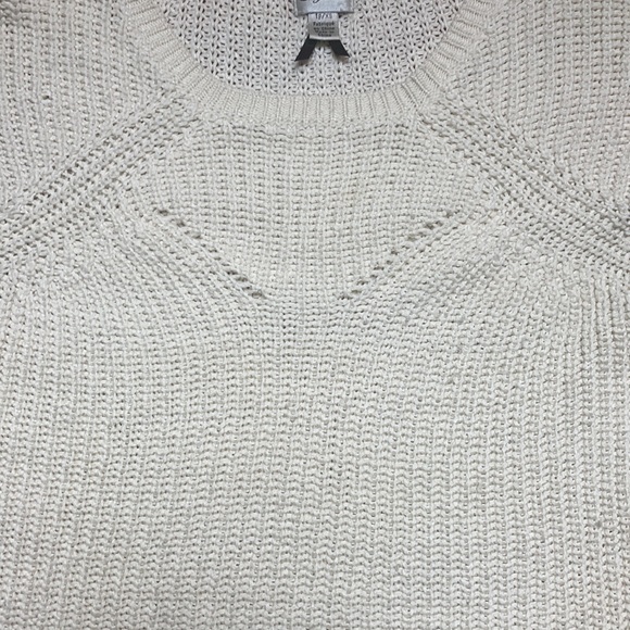 Dynamite woman beige sweatshirt. - Picture 2 of 6